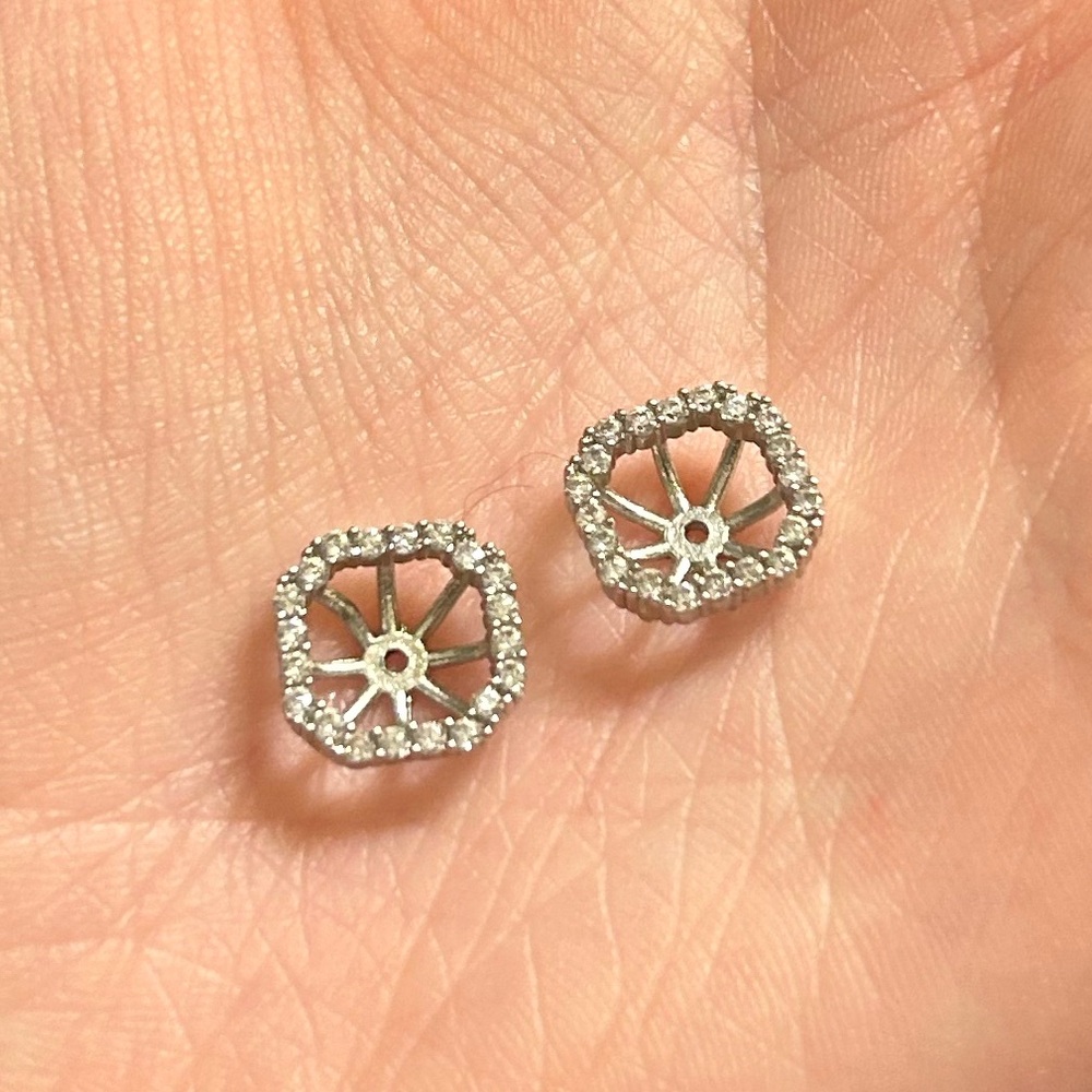 Earring Jackets - Picture 4 of 5